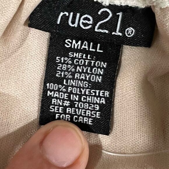 New! Rue21 Ivory White Lace Off Shoulder Romper Shorts Women SZ Small - Picture 10 of 10